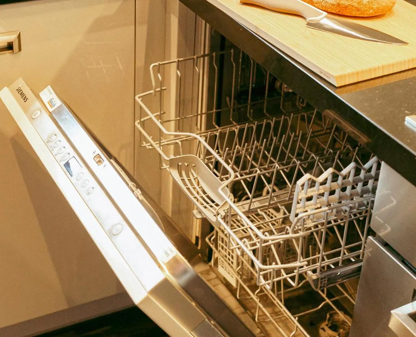 Apartament Marina Dla 6 Osob - Bezplatny Parking - Dwie Lazienki - Duzy Taras - Ekspres - Better Rental Warsaw Poland